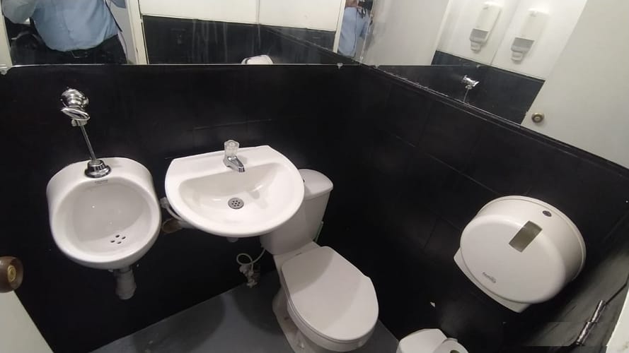Local en arriendo en Loma Del Chocho, Envigado, 144 m² · foto 2 de 20