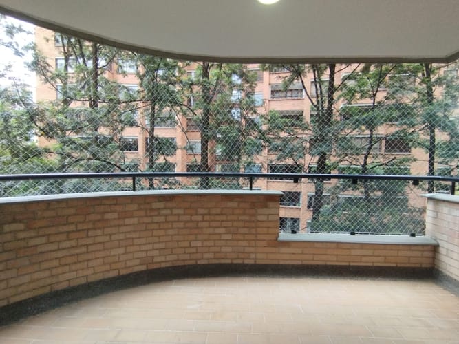Apartamento de 3 alcobas en arriendo en El Poblado, Medellín, 115 m² · foto 11 de 20