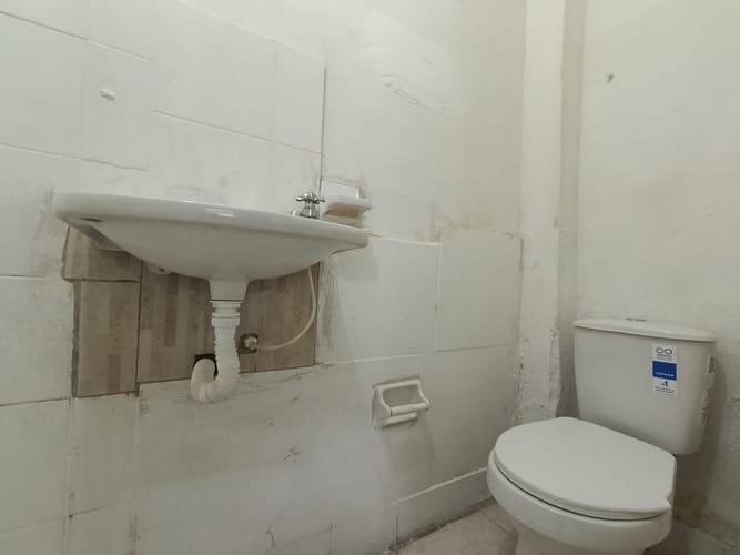 Local en arriendo en El Chagualo, Medellín, 30 m² · foto 3 de 8