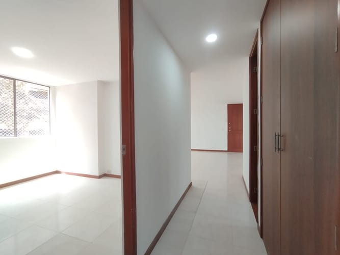 Apartamento de 3 alcobas en arriendo en El Poblado, Medellín, 115 m² · foto 14 de 20