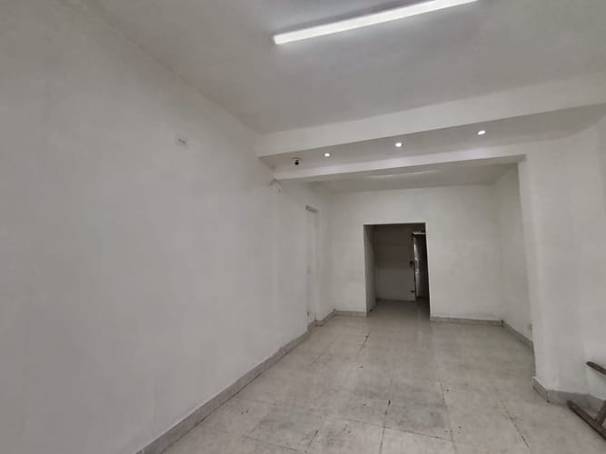 Local en arriendo en El Chagualo, Medellín, 30 m² · foto 6 de 8