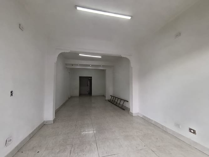Local en arriendo en El Chagualo, Medellín, 30 m² · foto 7 de 8