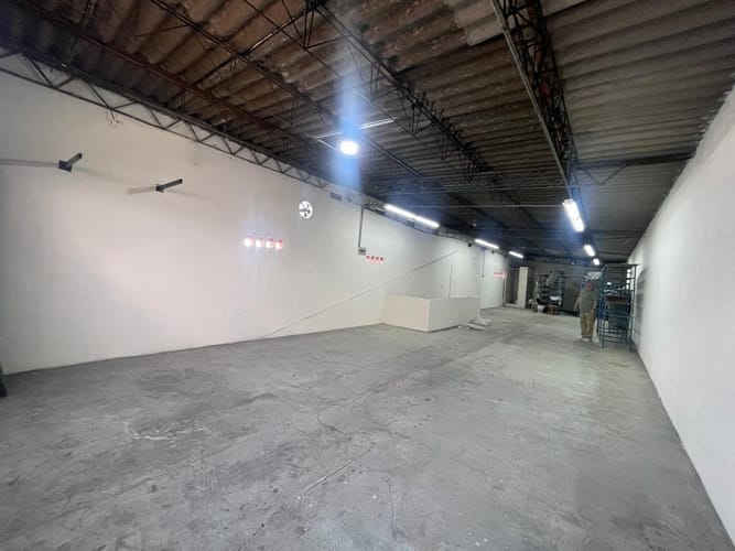 Bodega en arriendo en Colon, Medellín, 125 m² · foto 9 de 11