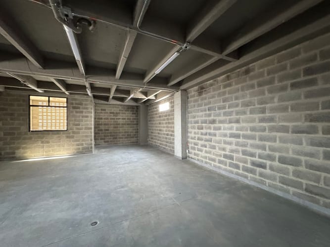 Local en arriendo en Manrique Central, Medellín, 310 m² · foto 2 de 18