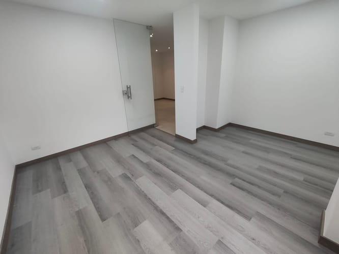 Oficina en arriendo en Laureles, Medellín, 90 m² · foto 2 de 13