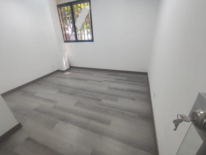Oficina en arriendo en Laureles, Medellín, 90 m² · foto 8 de 13