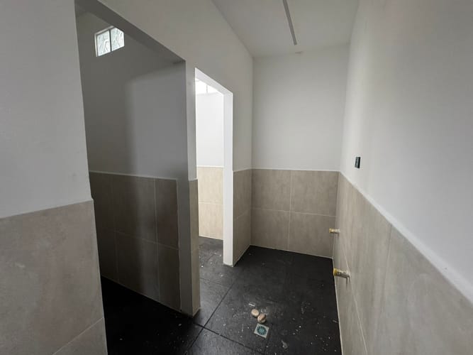 Local en arriendo en Manrique Central, Medellín, 310 m² · foto 11 de 18