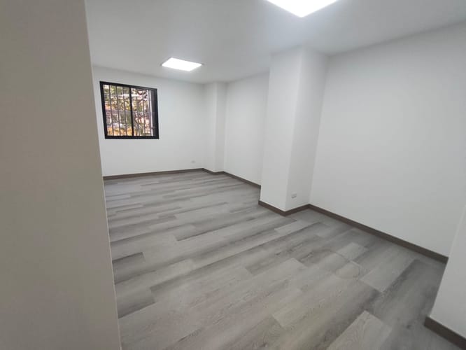 Oficina en arriendo en Laureles, Medellín, 90 m² · foto 11 de 13
