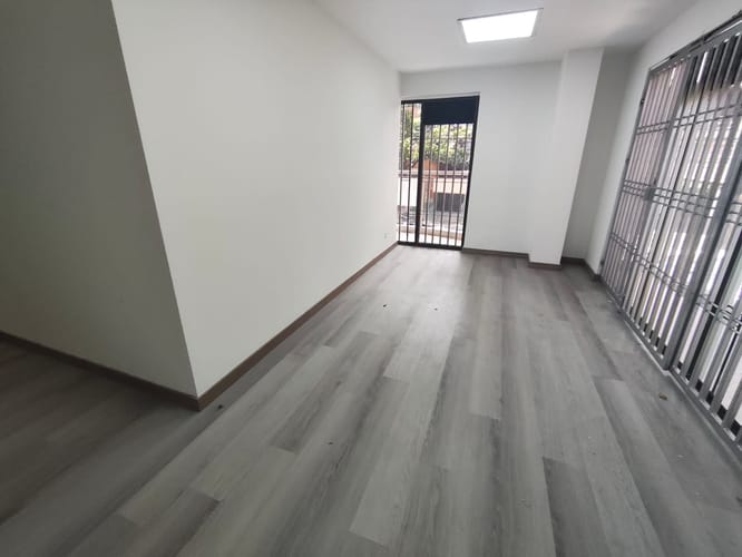 Oficina en arriendo en Laureles, Medellín, 90 m² · foto 12 de 13