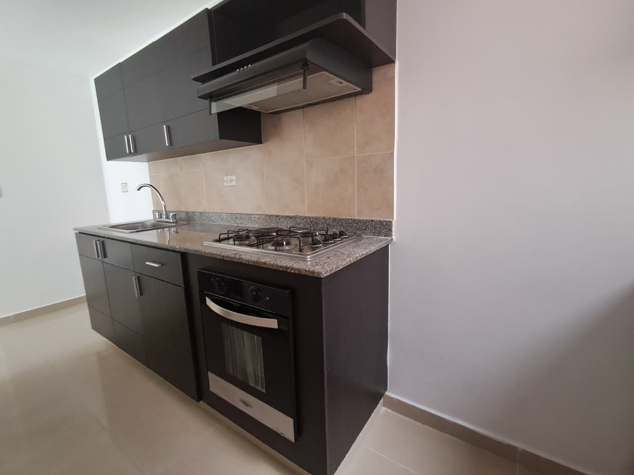 Apartamento en arriendo en El Poblado, Medellín · foto 7 de 20