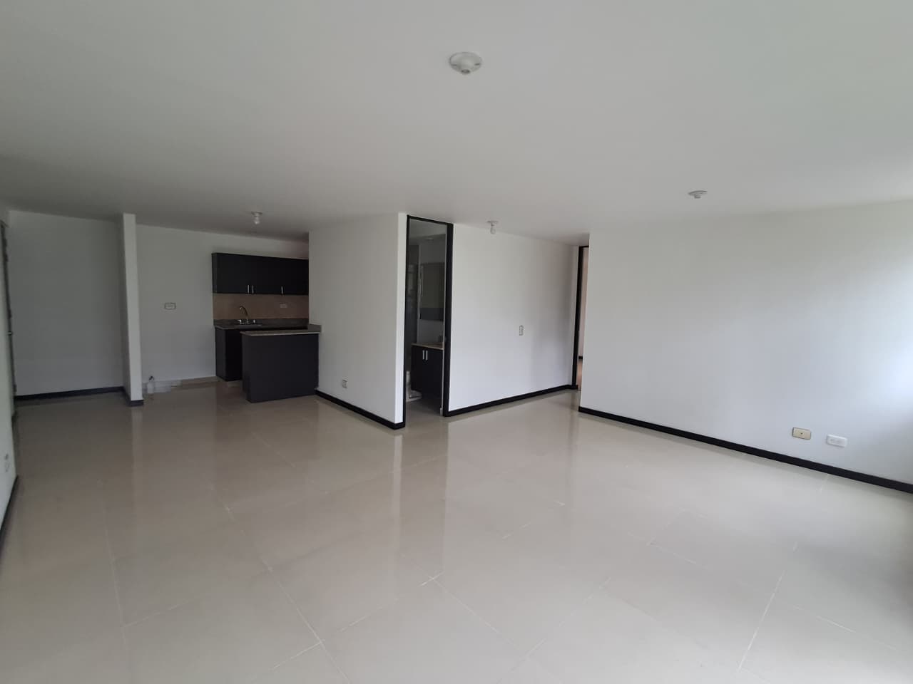 Apartamento en arriendo en El Poblado, Medellín · foto 9 de 20