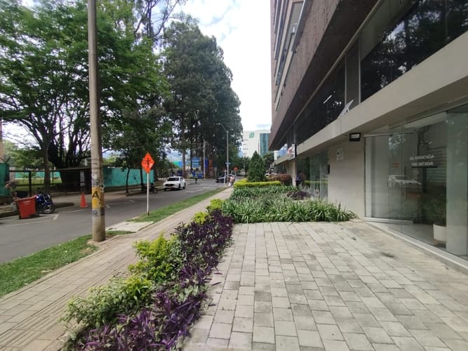 Local en arriendo en El Poblado, Medellín, 20 m² · foto 5 de 10