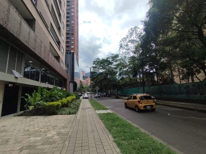 Local en arriendo en El Poblado, Medellín, 20 m² · foto 6 de 10