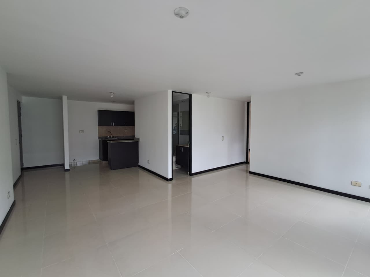 Apartamento en arriendo en El Poblado, Medellín · foto 13 de 20