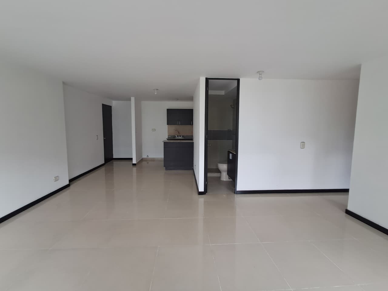 Apartamento en arriendo en El Poblado, Medellín · foto 16 de 20