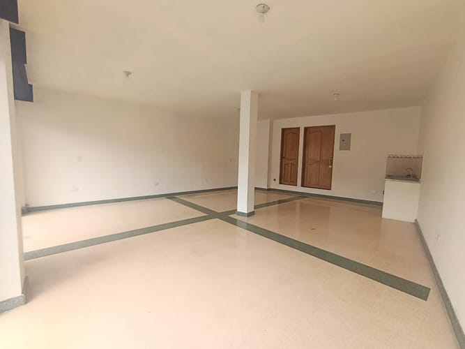 Local en arriendo en El Porvenir, Rionegro, 52 m² · foto 3 de 10