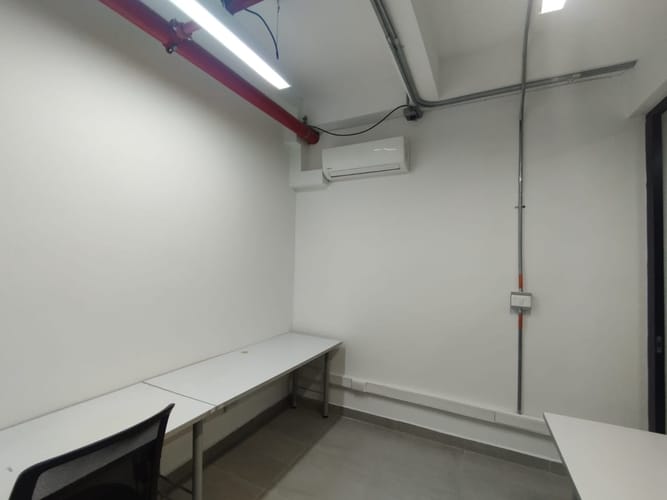 Local en arriendo en El Poblado, Medellín, 16 m² · foto 6 de 9