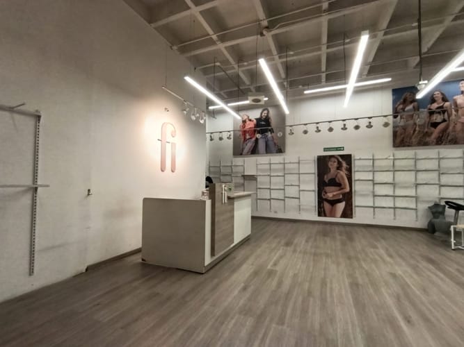 Local en arriendo en Cristo Rey, Medellín, 311 m² · foto 3 de 9