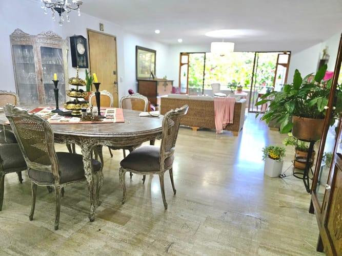 Apartamento de 4 alcobas en venta en San Lucas, Medellín, 226 m² · foto 3 de 15