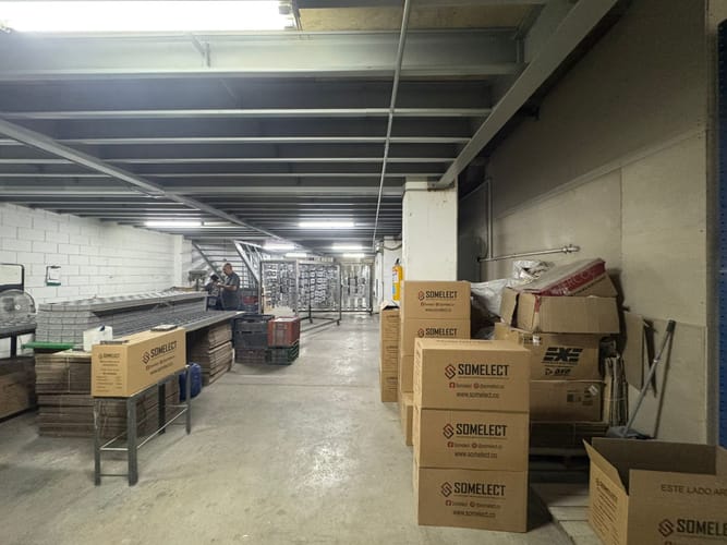 Bodega en arriendo en El Chagualo, Medellín, 1323 m² · foto 9 de 20