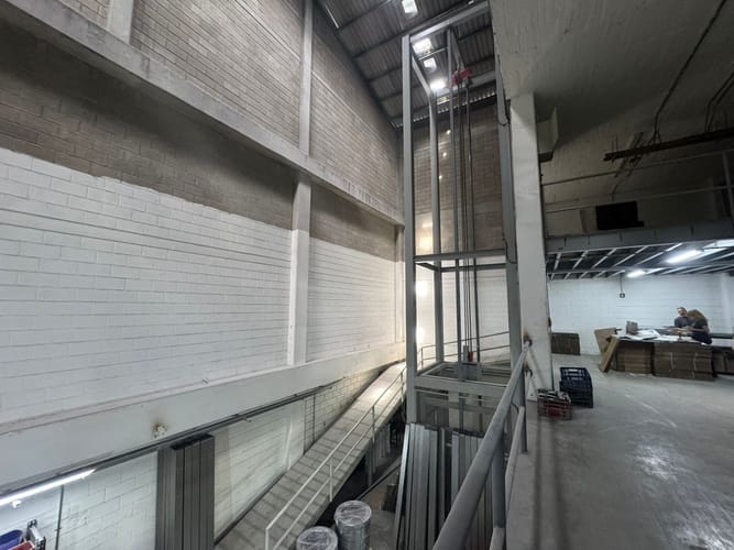 Bodega en arriendo en El Chagualo, Medellín, 1323 m² · foto 10 de 20