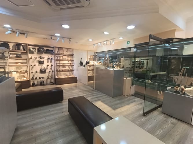 Local en arriendo en Laureles, Medellín, 60 m² · foto 2 de 10