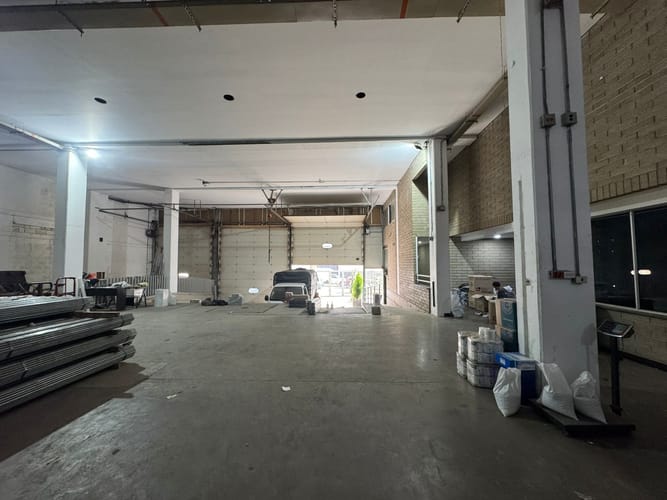 Bodega en arriendo en El Chagualo, Medellín, 1323 m² · foto 13 de 20