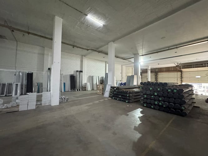 Bodega en arriendo en El Chagualo, Medellín, 1323 m² · foto 15 de 20