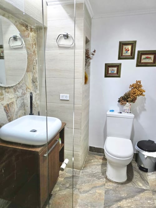 Apartamento de 4 alcobas en venta en San Lucas, Medellín, 226 m² · foto 13 de 15