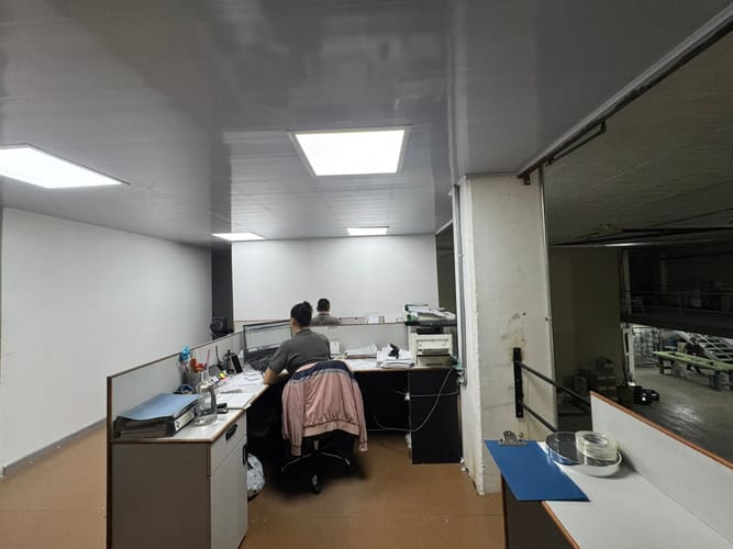 Bodega en arriendo en El Chagualo, Medellín, 1323 m² · foto 19 de 20