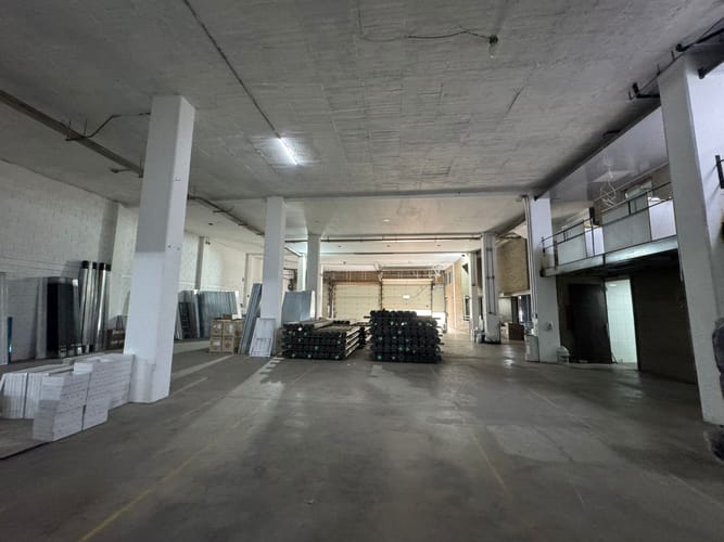 Bodega en arriendo en El Chagualo, Medellín, 1323 m² · foto 20 de 20