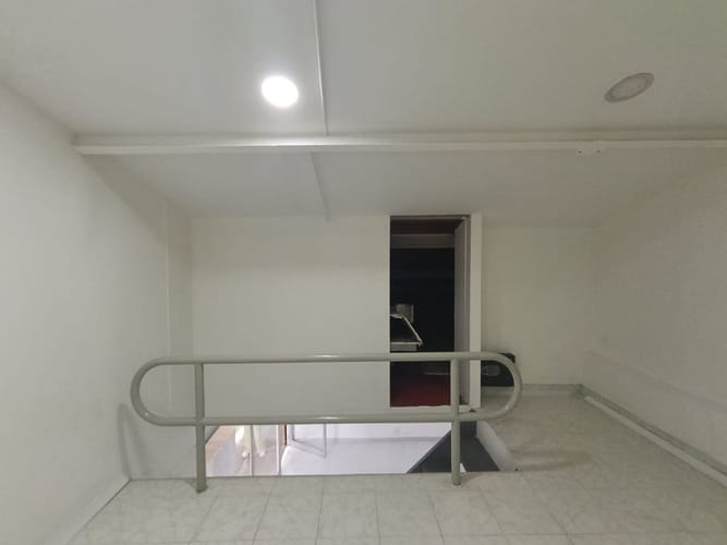 Local en arriendo en La Candelaria, Medellín, 31 m² · foto 10 de 11