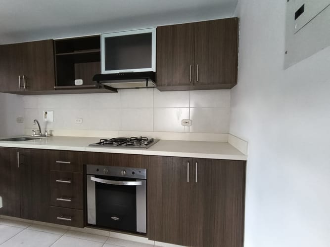 Apartamento de 3 alcobas en arriendo en Loma De La Doctora, Sabaneta, 90 m² · foto 8 de 20
