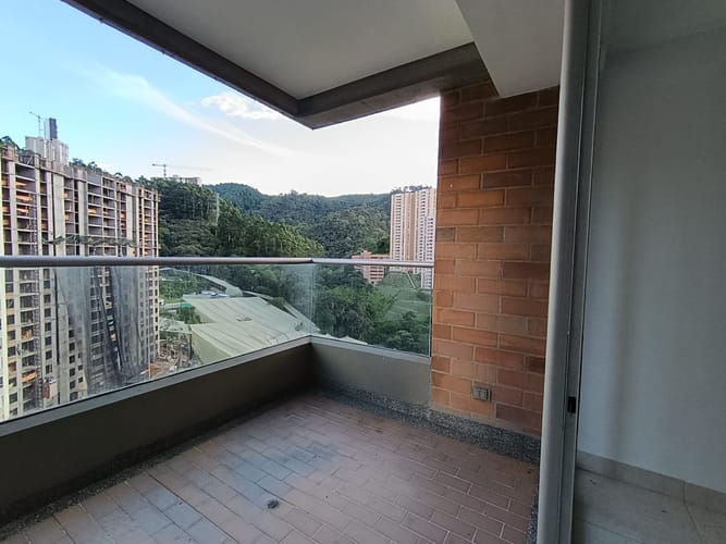 Apartamento de 3 alcobas en arriendo en Loma De La Doctora, Sabaneta, 90 m² · foto 10 de 20