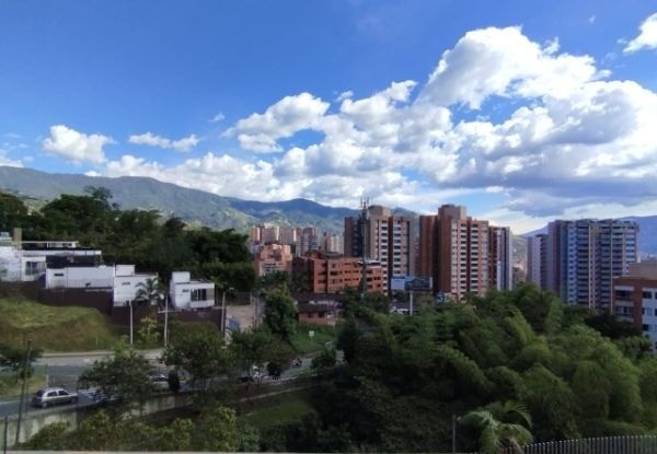 Apartamento en Arriendo en Loma del Esmeraldal, Envigado