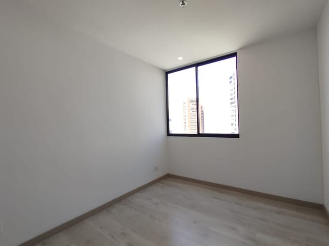 Apartamento de 2 alcobas en arriendo en El Poblado, Medellín, 80 m² · foto 3 de 15