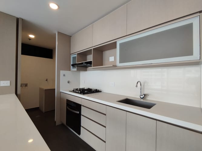 Apartamento de 2 alcobas en arriendo en El Poblado, Medellín, 80 m² · foto 7 de 15