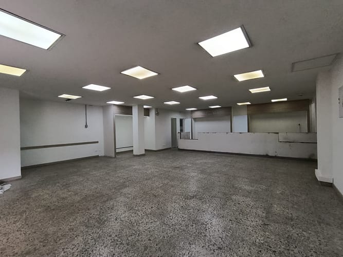 Local en arriendo en La Candelaria, Medellín, 203 m² · foto 5 de 14