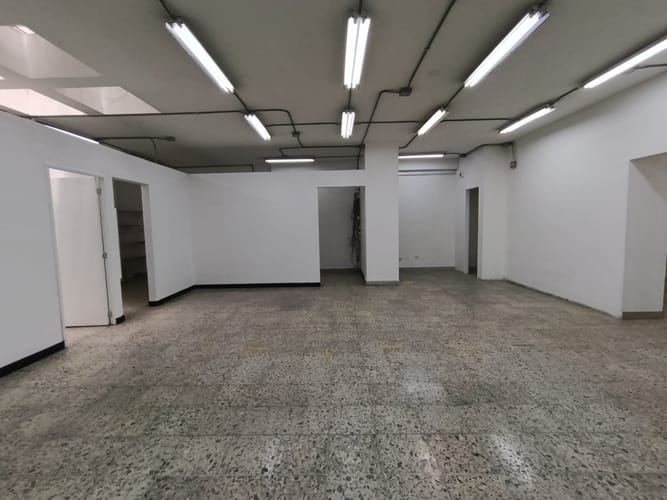 Local en arriendo en La Candelaria, Medellín, 203 m² · foto 8 de 14