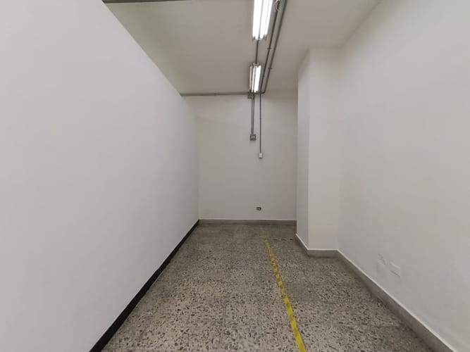 Local en arriendo en La Candelaria, Medellín, 203 m² · foto 13 de 14