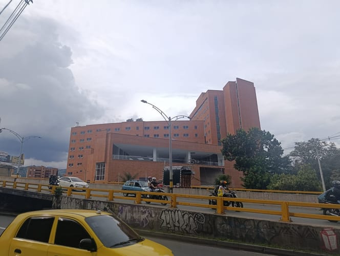 Consultorio en arriendo en Laureles, Medellín, 28 m² · foto 10 de 10