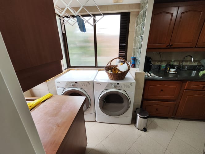 Apartamento de 3 alcobas en arriendo en Laureles, Medellín, 140 m² · foto 10 de 16