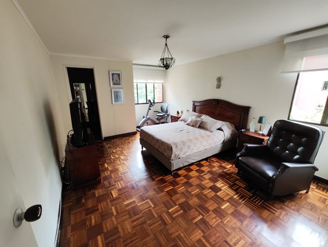 Apartamento de 3 alcobas en arriendo en Laureles, Medellín, 140 m² · foto 14 de 16