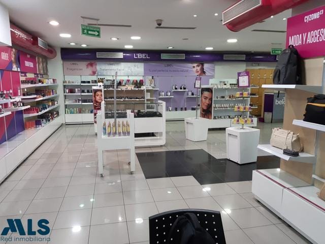 Local en arriendo en Terminal De Transporte, Medellín, 288 m² · foto 11 de 13