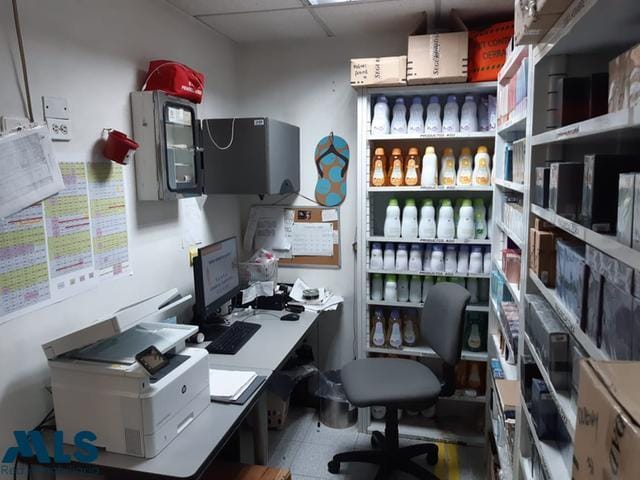 Local en arriendo en Terminal De Transporte, Medellín, 288 m² · foto 12 de 13