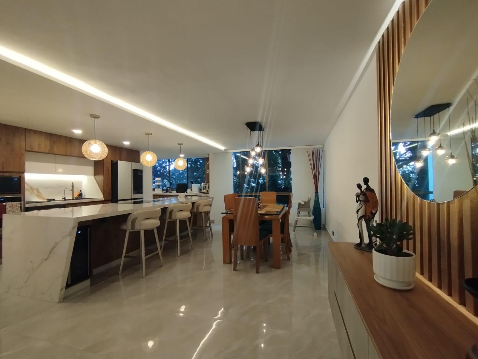 Apartamento en arriendo en El Poblado, Medellín · foto 3 de 20