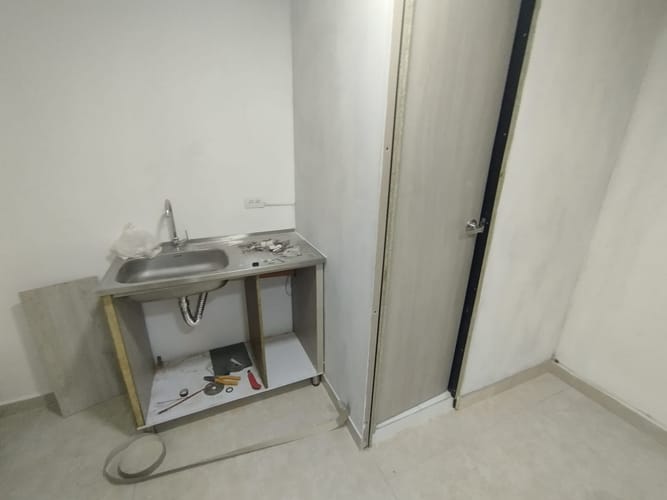 Oficina en arriendo en Laureles, Medellín, 40 m² · foto 3 de 7