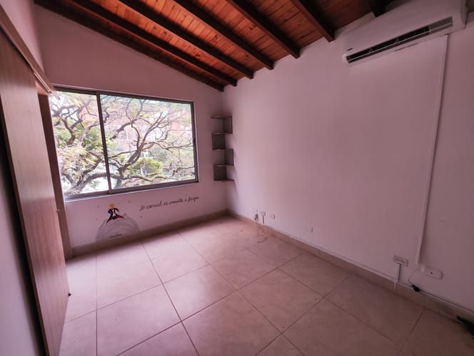 Oficina en arriendo en Laureles, Medellín, 70 m² · foto 2 de 11
