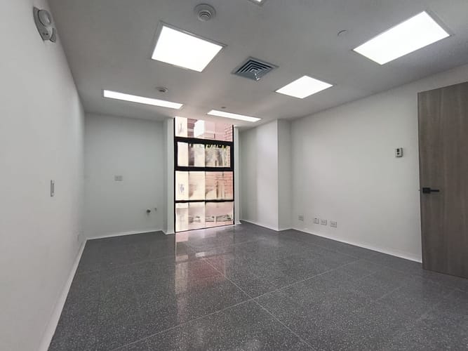 Consultorio en arriendo en Vía Las Palmas, Medellín, 33 m² · foto 2 de 11
