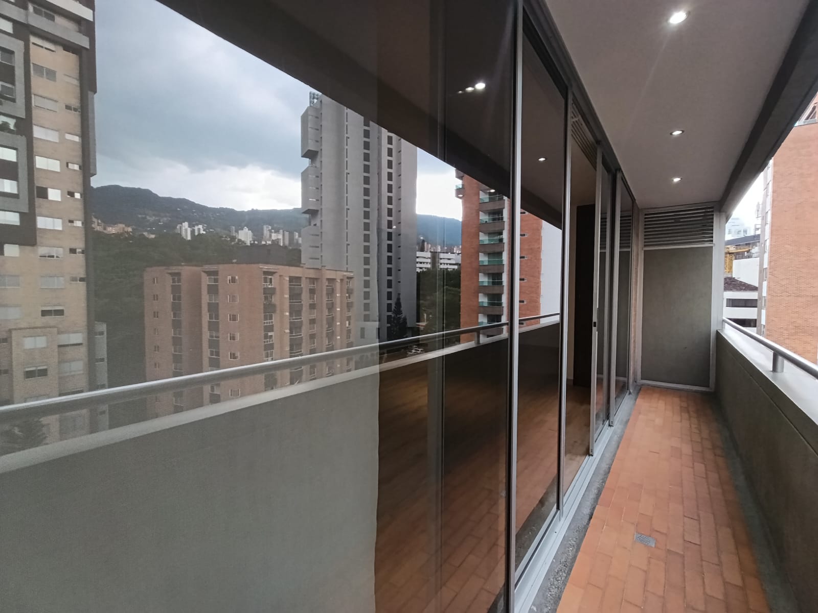 Apartaestudio en arriendo en El Poblado, Medellín · foto 2 de 14
